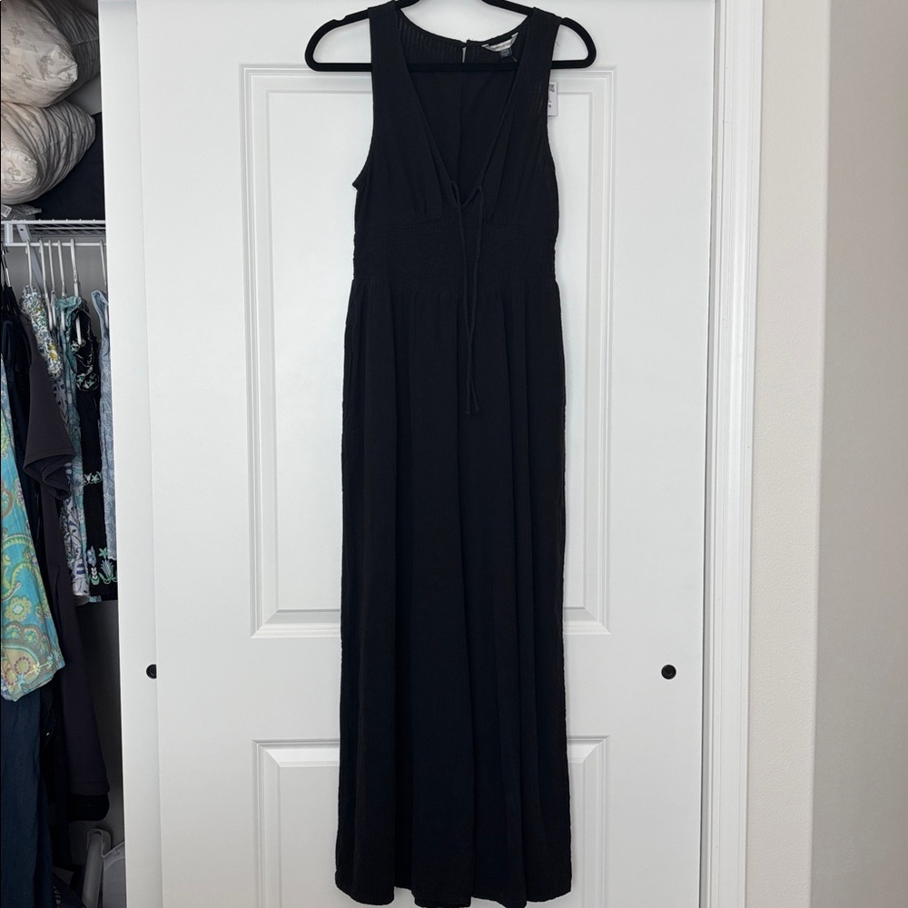 AE Black wide leg jumpsuit